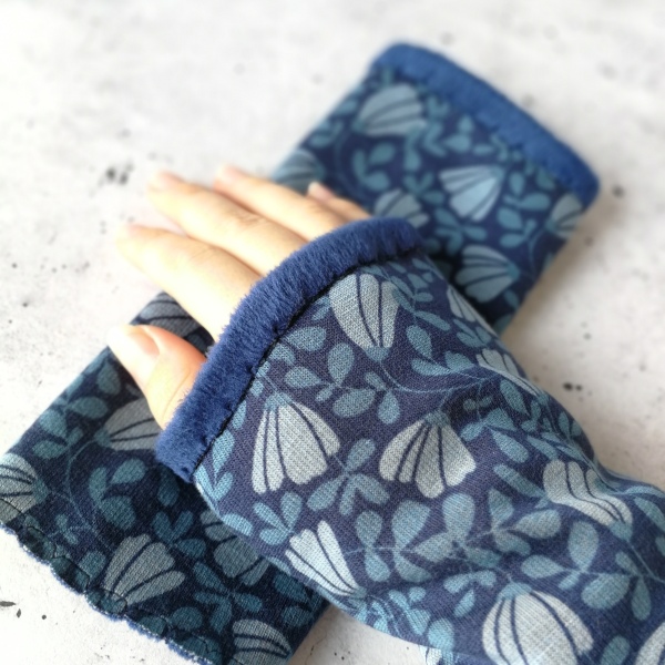 Armstulpen aus Alpenfleece blau 