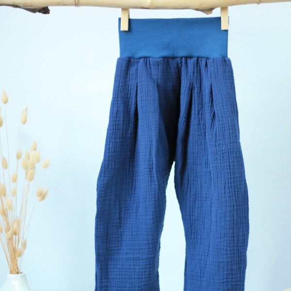 Musselinhose blau 